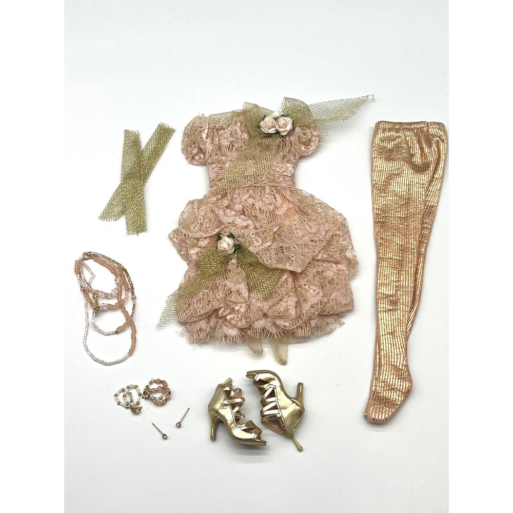 Tonner 16" Ellowyne "Alone on Sunday" Outfit Only
